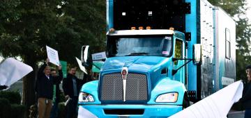 Accelera sets world record for longest hydrogen truck journey